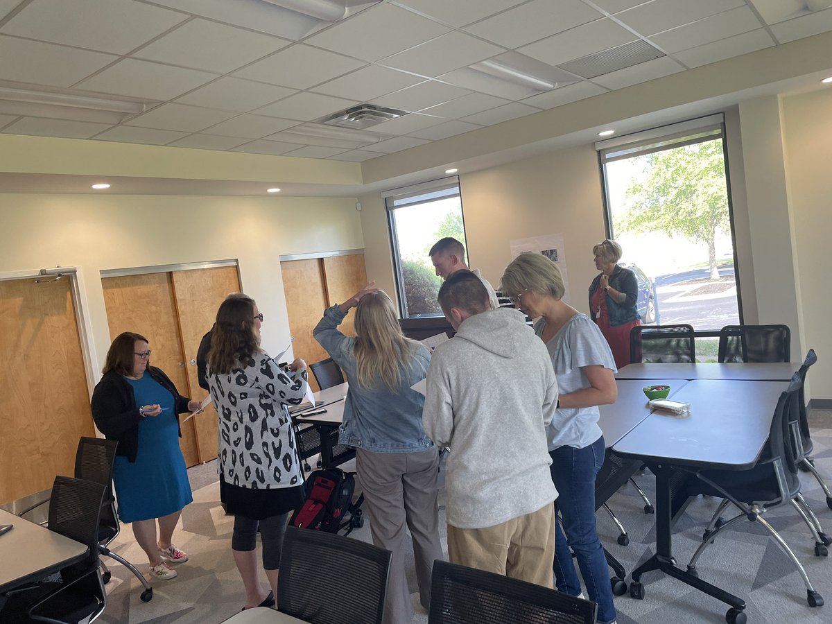 amyjamesEdS's tweet photo. Designing inquiry-based learning in science and social studies today with teachers around our @OVECkyed region.   Another great day of professional learning! https://t.co/W59EFjXdta