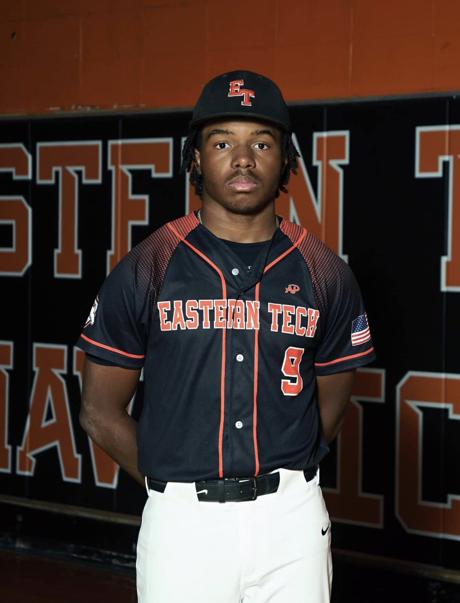 MdBlueChips's tweet photo. 2025 LHP/1B/OF @BrandonMoore9_ was named Eastern Tech’s Offensive Player of the Year, MSABC North Region Prospect and All-County. He finished out his academic year with a 3.88 GPA (5.44 weighted GPA). https://t.co/JY7UKL2OzX