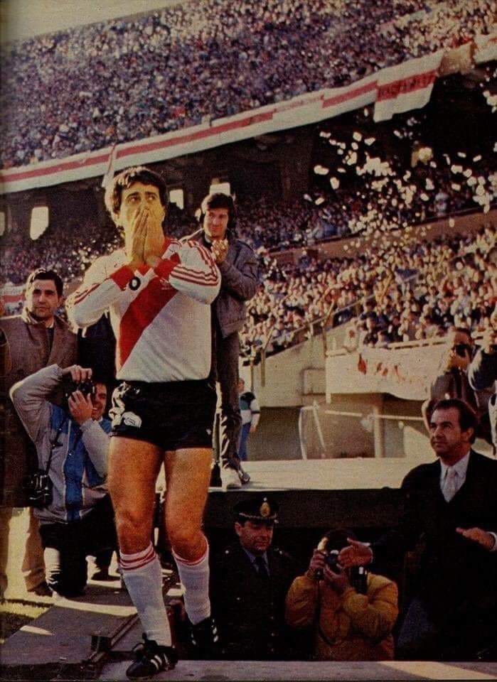CapBetoAlonso's tweet photo. Gracias por todo Beto
Nunca te vamos a olvidar https://t.co/XBL3MiFMwV