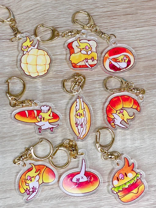 名古屋クリマが終わったあとことりちゃんパン屋さんのアクキーの通販します! どれが出るかわからない、絵柄を選べないスタイルになりますが、数個買われた方は絵柄被らないようにします! 9個買えばコンプリートかな??  (ただし、イベントで買うよりちょこーっとだけ値段あがります)