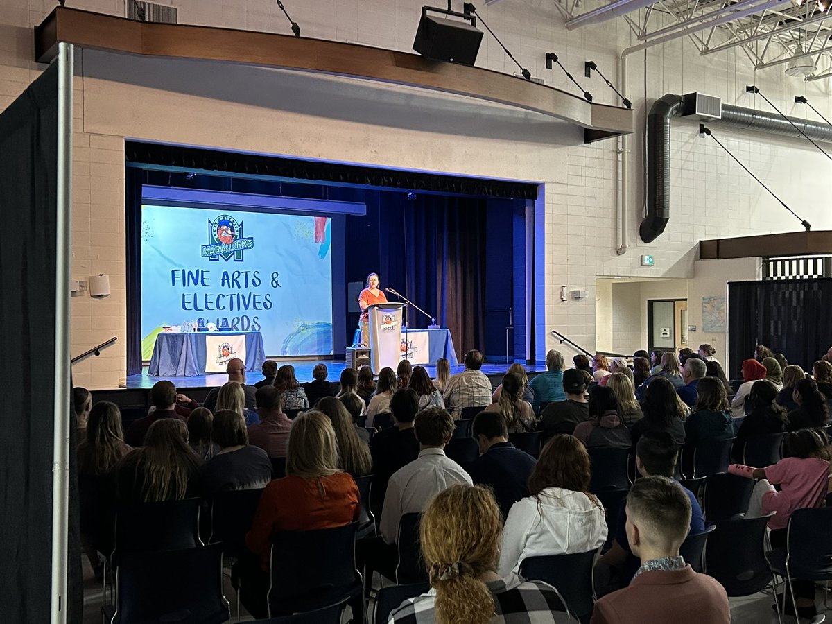 SBarr2's tweet photo. Full house for the Fine Arts and Electives Awards @EcoleMcTavish tonight. Art and Sports Performance were first up @FMPSD #ymmarts https://t.co/uDMk2yeucF