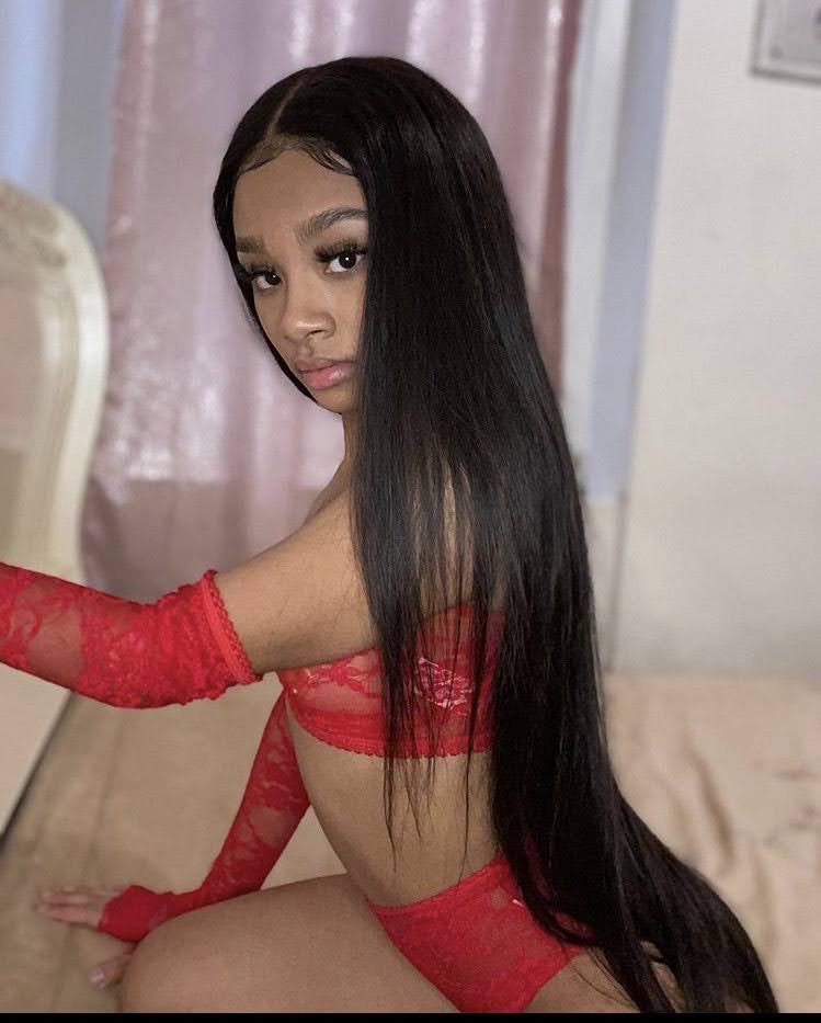 prettylonni's tweet photo. doing facetimes right now 😋 https://t.co/t0PgllEW0X