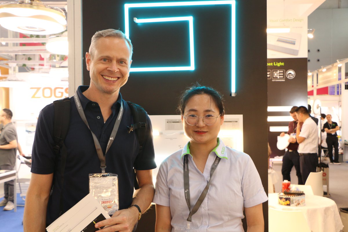 JerryHo49659's tweet image. So Glad to meet old friend and new friend in Guangzhou lighting fair, looking forward to seeing you next time.
#guangzhoulightingfair #Ceilinglight #Ceilingfixture #ETL