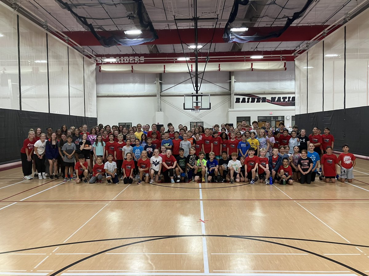 What a great second day of track camp! Incredibly rewarding to see this many kids coming out and enjoying this sport in the community! We are extremely lucky! @HuntleyBoysT_F