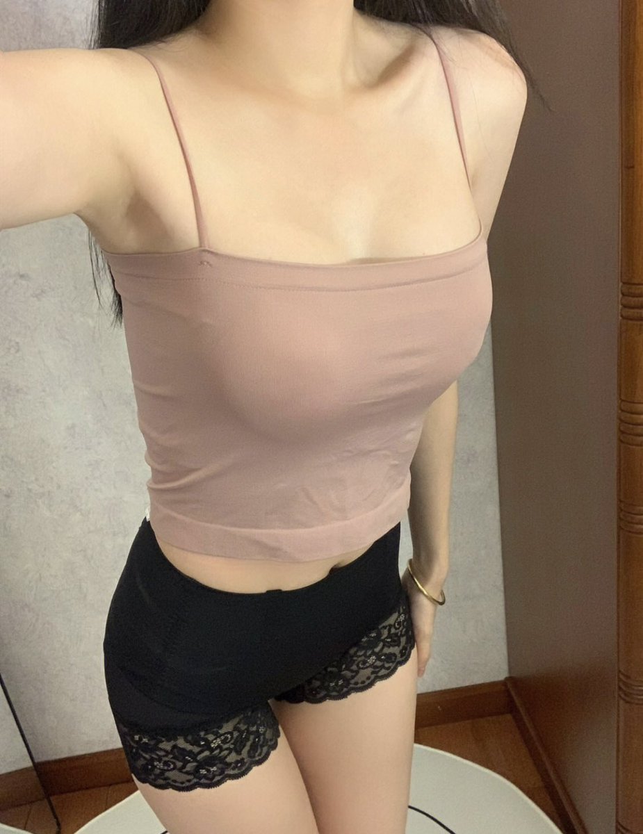 有人的床想要濕濕的嗎 https://t.co/gheTa5DIhU