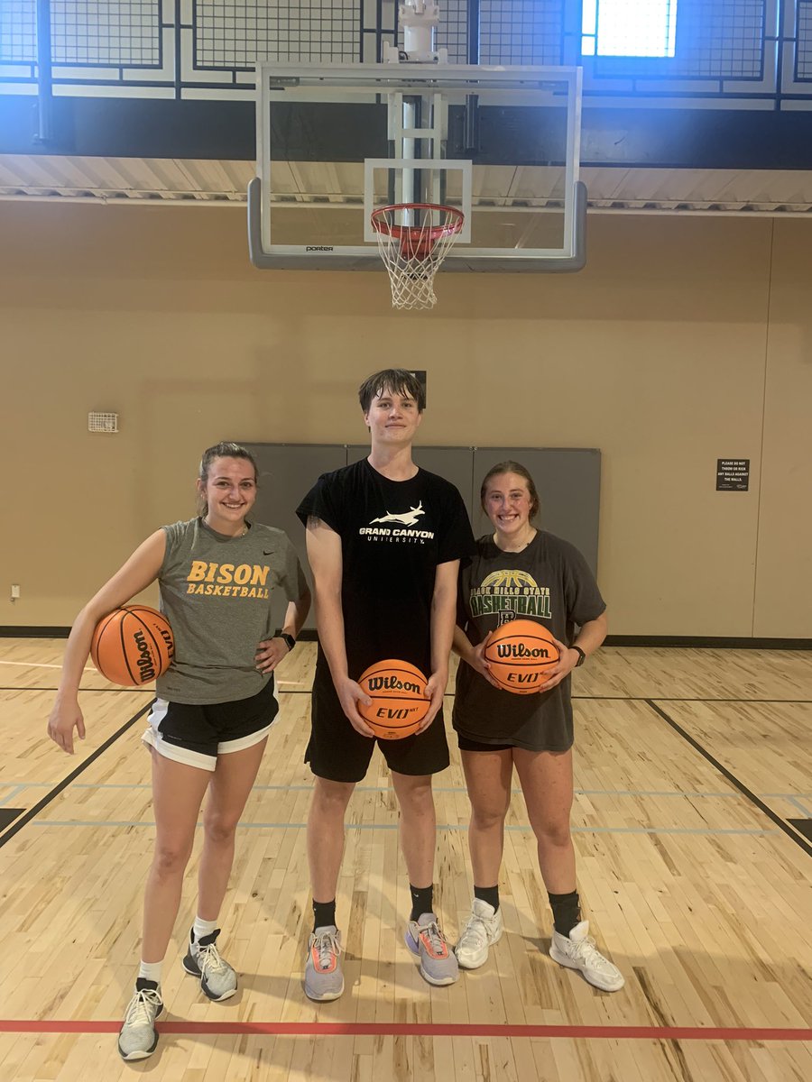 Brandon Valdez (@valdezbrandon1) on Twitter photo 300 make club. Love how our college crew work so hard on their game! <a href="/rachmnovak/">Rachel Novak</a> <a href="/LukeWagstaff12/">Luke Wagstaff</a> <a href="/Kylie_Sanger3/">Kylie Sanger</a> 300 make club. Love how our college crew work so hard on their game! <a href="/rachmnovak/">Rachel Novak</a> <a href="/LukeWagstaff12/">Luke Wagstaff</a> <a href="/Kylie_Sanger3/">Kylie Sanger</a>