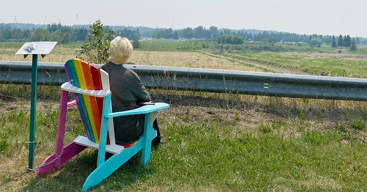 We are celebrating Pride Week! 
Take a moment to reflect on our diversity in one of the four rainbow-coloured chairs along Lamoureux Trail, Bellerose Trail, Cardiff Park Red Ribbon Trail, and Fort Augustus Trail.

Find the trails using our interactive map: SturgeonCounty.ca/GetOutside