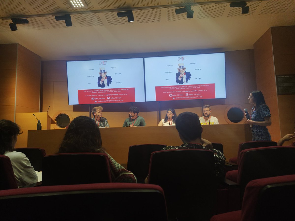 nuriavazquezbe's tweet photo. Yesterday I attended to @idibaps #PhDDay where I had the opportunity to exchange findings and discuss about some hot topics such as PhD roller-coaster 🎢 or scientific dissemination 📢 with @aerdnus @clarabartra12 and Júlia.
Congratulations @phd_idibaps for the organization!🎉 https://t.co/eW0Blf6G8N