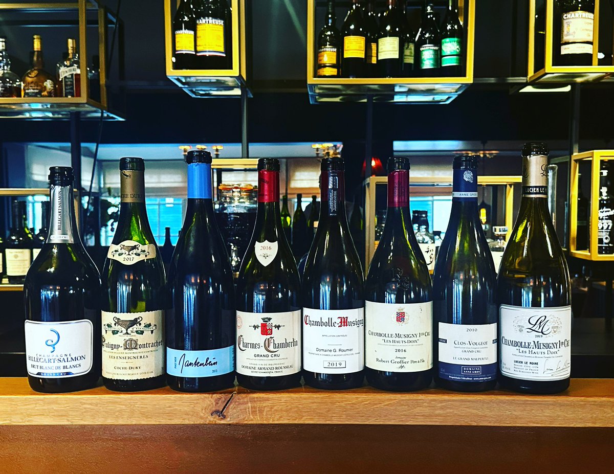 Pinot noir rules… 
#latergram #pinotnoir #bourgogne #chardonnay #cochedury #gantenbein #gantenbeinwein #charmeschambertin #chambollemusigny #closvougeot #armandrousseau #roumier #groffier #annegros #lucienlemoine