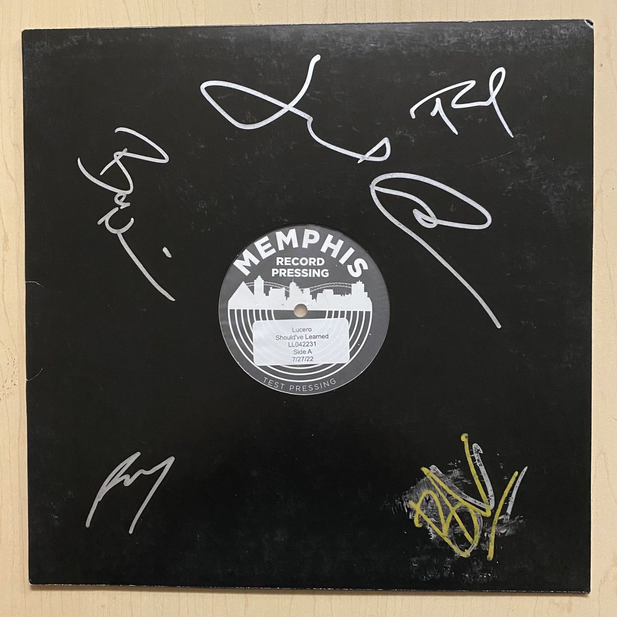 TEST PRESSING TUESDAY wraps up with this sweet test pressing...autographed Lucero - Should've Learned By Now! RT to ETW and we'll pick a winner at 5pm. Prize must be picked up in the store.
More info on this release:
electricfetus.com/UPC/7938881027…