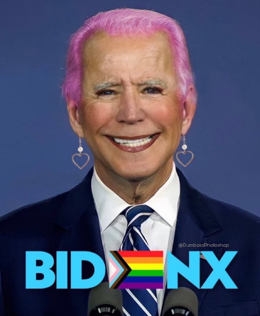 beaches4161's tweet photo. @POTUS @JoeBiden is this really you on the weekend https://t.co/kayuT17bC5