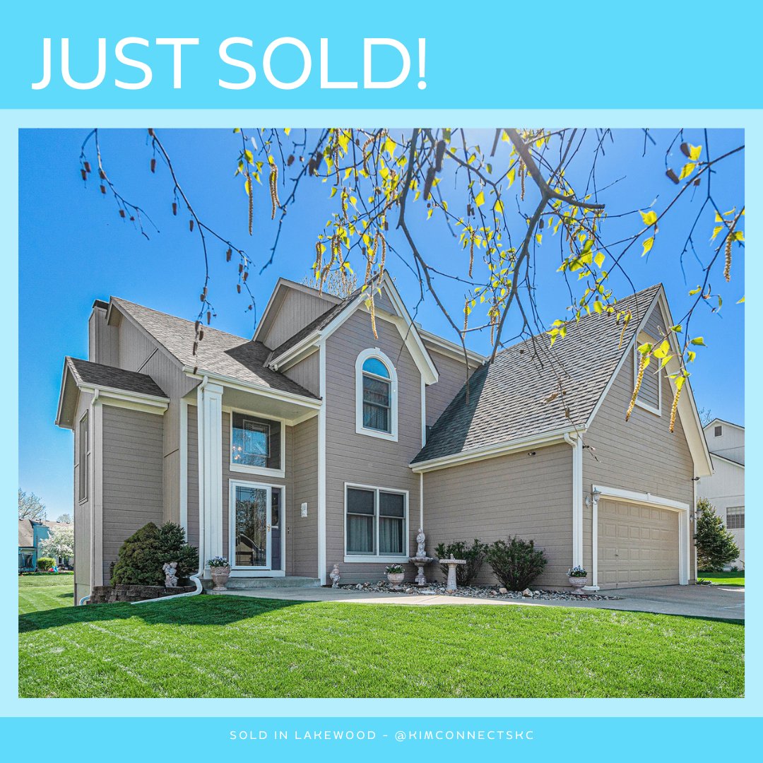#JustSold in #LeesSummitMO !! 💙 It's been a busy few months here with the Kim Connects Realty Team 🤩 THANK YOU to our clients and friends for choosing to work with us!!
Call Kim @ (816) 282-4461 to know what your home is worth!

#MissouriRealty #MissouriHomes #RealEstate