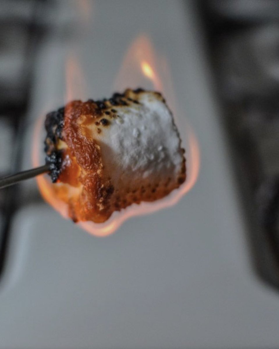 Yo con este calor!!!! 
#CalorExtremoCdmx #calor #bombon #quecalor