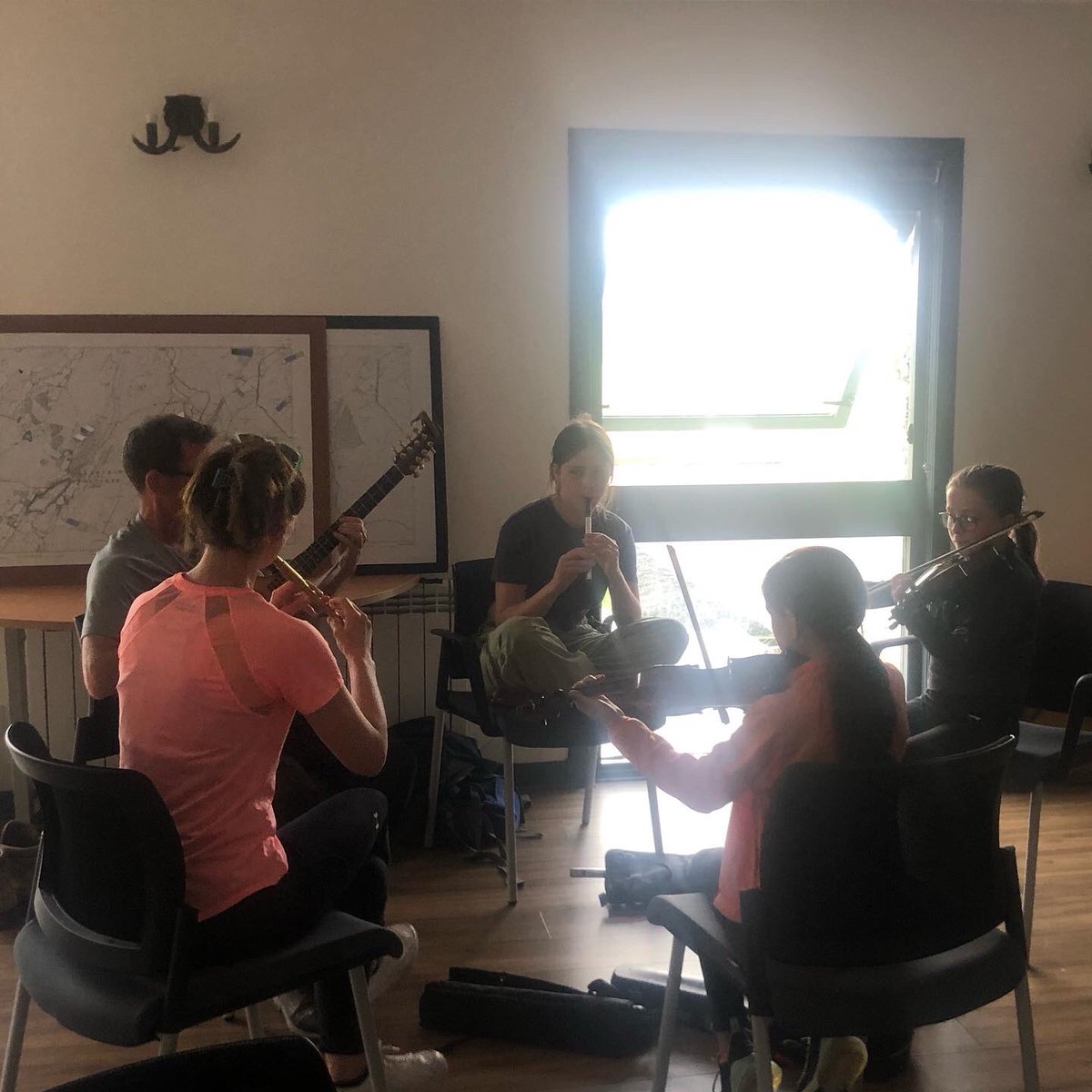 farrtalks's tweet image. This year’s walk to Coire Riabhach (brindled corrie) ancient woodland in Stratherrick with ecologist. Uplifting day in good company, place names, stories of here, baking &amp;amp; tunes &amp;amp; a Gaelic song about swallows to close.