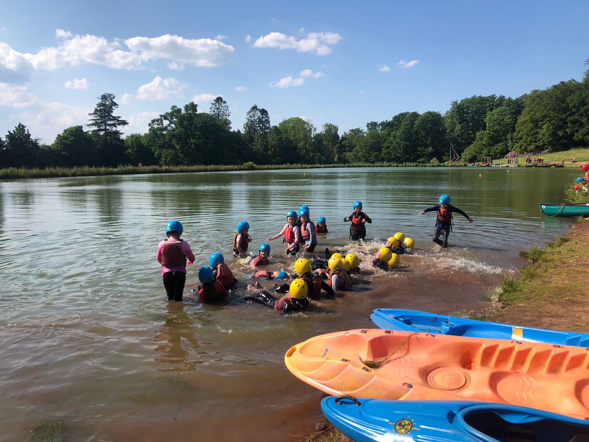 Gosforth East Middle tweet media