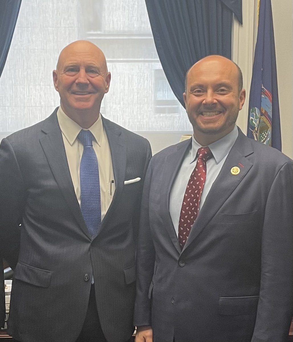 Albany is in the house - literally! Always great to visit DC and see a few members you worked with when they were in the NYS Assembly! 2 great supporters of infrastructure, engineering and @ACECNewYork and @ACEC_National - @marcmolinaro & @RepGarbarino