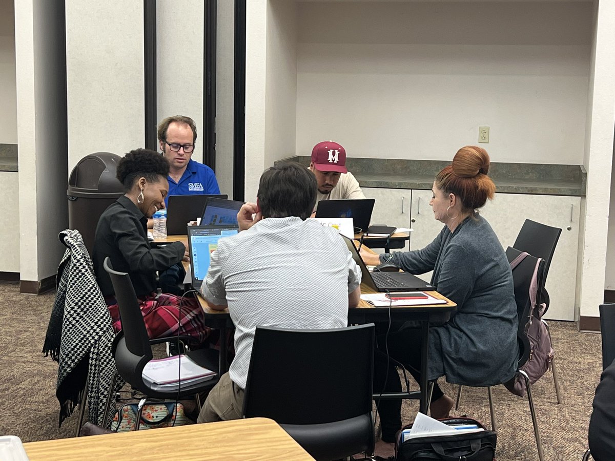 JaniceMCase's tweet image. “Educators are so lucky… they get the summer off.” Ha! Our @CtrEdEcon partners in @SanMarcosUSD didn’t get the memo😂

Digging deep to determine a direction for system redesign to drive the #smusdstrategicpromise This work is NOT for the faint of heart! 
#LearningtoLeading