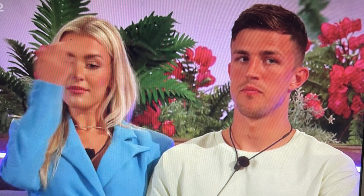 YOU REALLY CHOSE HER AGAIN?? AFTER THAT?? 😭 EMBARRASSINGGG #LoveIsland