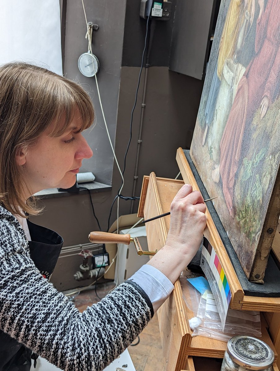 conservatorfran's tweet photo. After cleaning, losses needed to be filled and then retouched to blend the repairs. Here's an action shot in our studio @bristolmuseum 😀
#conservationinaction https://t.co/EK09cpJxvH