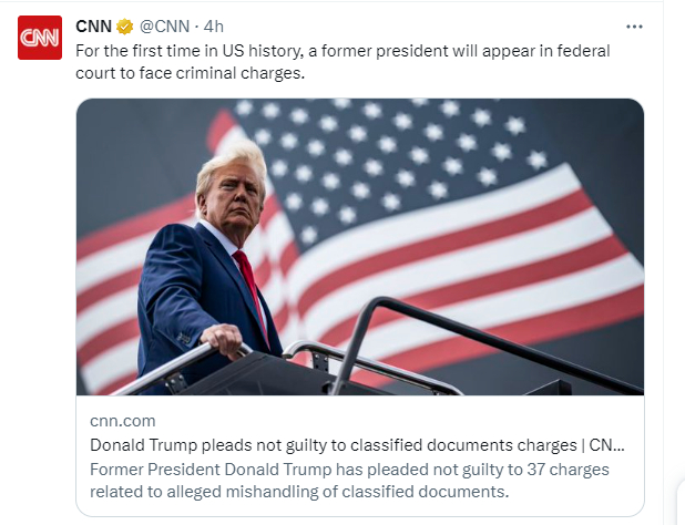EmperorInvictus's tweet photo. There are certain moments in history so powerful that you can pinpoint them as the moment this republic or that empire fell.  

This is one of those moments.

#TrumpArraignment #MiamiCourthouse https://t.co/IIX887njpQ
