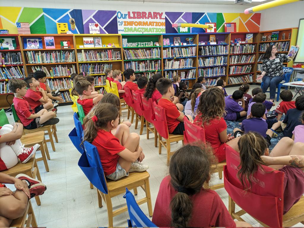 The Gayhead Library had a special visit from Ms. Cathy, Children's Librarian at the EF Community Library. She spoke to our 2nd graders and told them about all of the fun-filled activities that are being held there this summer. @WCSDEmpowers @GayheadWCSD @GayheadPTA @ASchout10