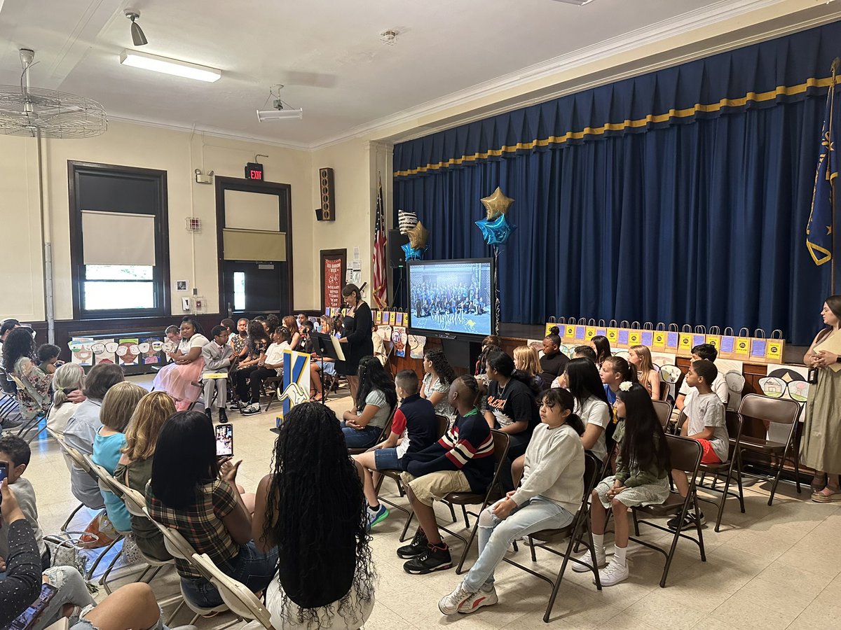Htsd_Klockner's tweet photo. Our 5th Grade moving ceremony was today. We are so proud of the accomplishments of our students.Good luck in middle school. @WeAreHTSD @RashaanMonroe @AGonzalezHTSD @srachm17 @KlocknerPTA https://t.co/flt57MuvOs