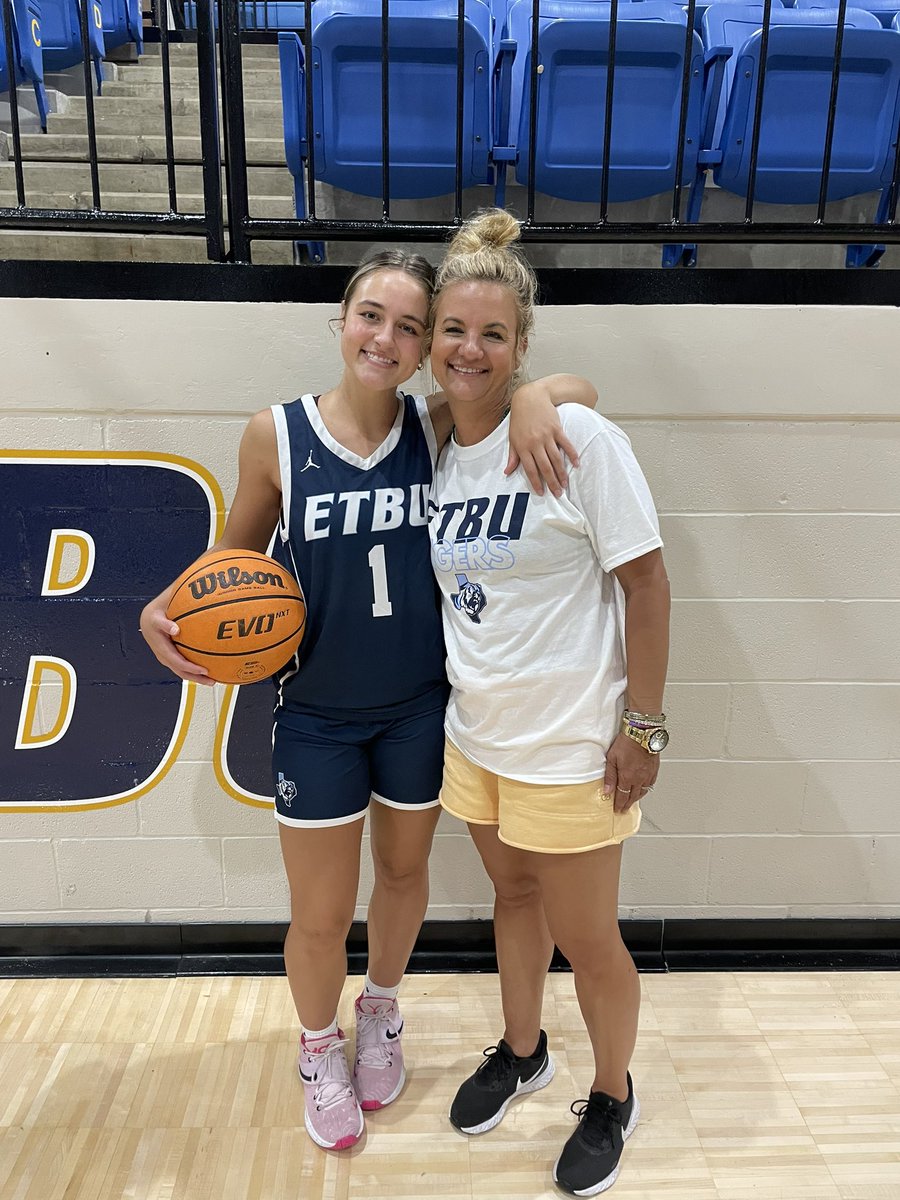 riley moore tweet media