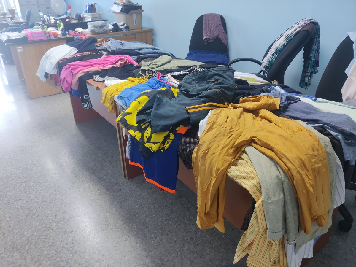 UJC_del_MEP's tweet photo. La UJC del @MEP_CUBA entregó hoy un grupo de donaciones al comité municipal de la UJC del municipio Plaza, que serán transportadas a las provincias orientales para las familias que han perdido sus pertenencias. #Cuba 🇨🇺 https://t.co/BOsgVgM4w3