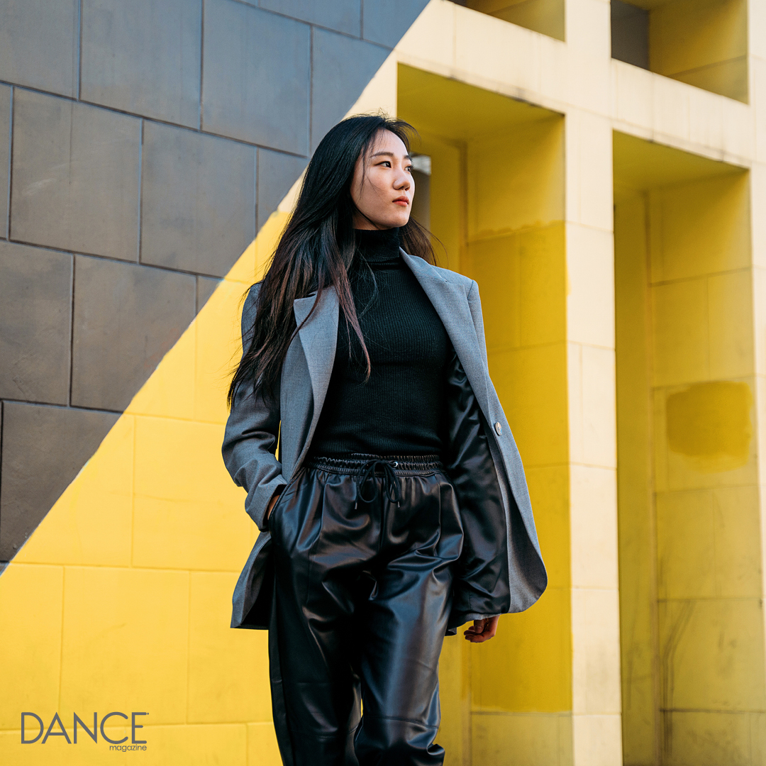Dance_Magazine's tweet photo. #PlacesPlease! 📣 There’s flying through the ranks, and then there’s American Ballet Theatre’s SunMi Park, who skyrocketed from apprentice to soloist all within the span of a year.
https://t.co/6XWjOsMhSH https://t.co/Kq9neCrR2U
