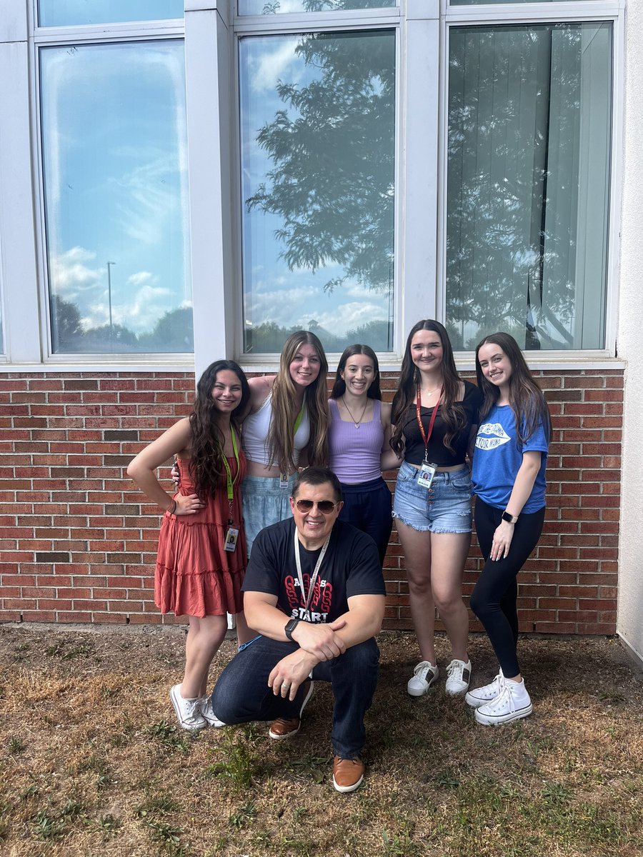 ahsfriendsofrachelclub tweet media