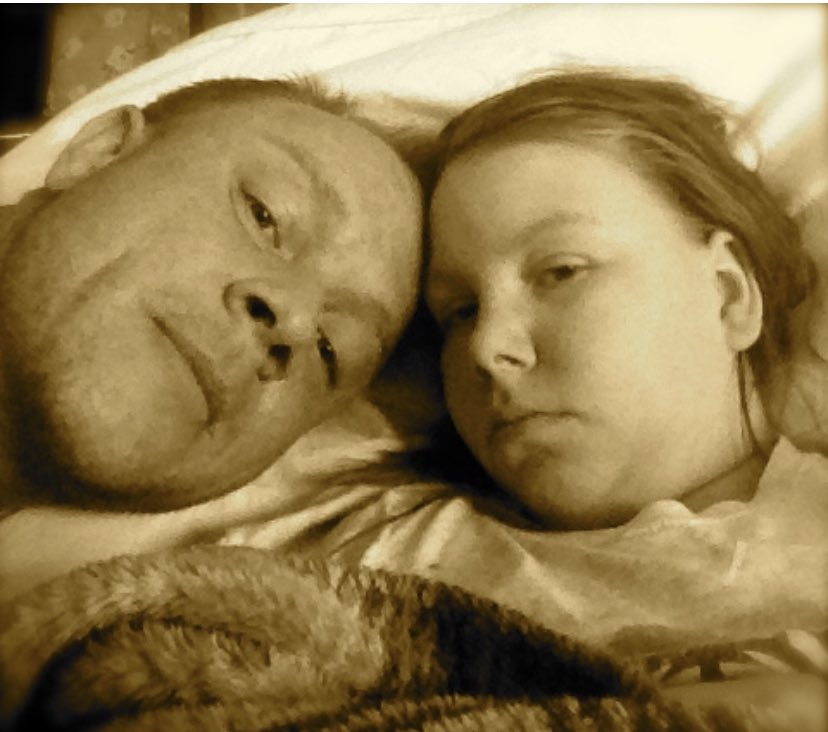 2StefanMoore's tweet photo. My Ashley died from #BrainCancer at 13 &amp; doing everything in my power to wake up the public who are still unaware of #ChildhoodCancer  I would be so grateful for a follow. 🙏🏻 https://t.co/6EumVLP0xi