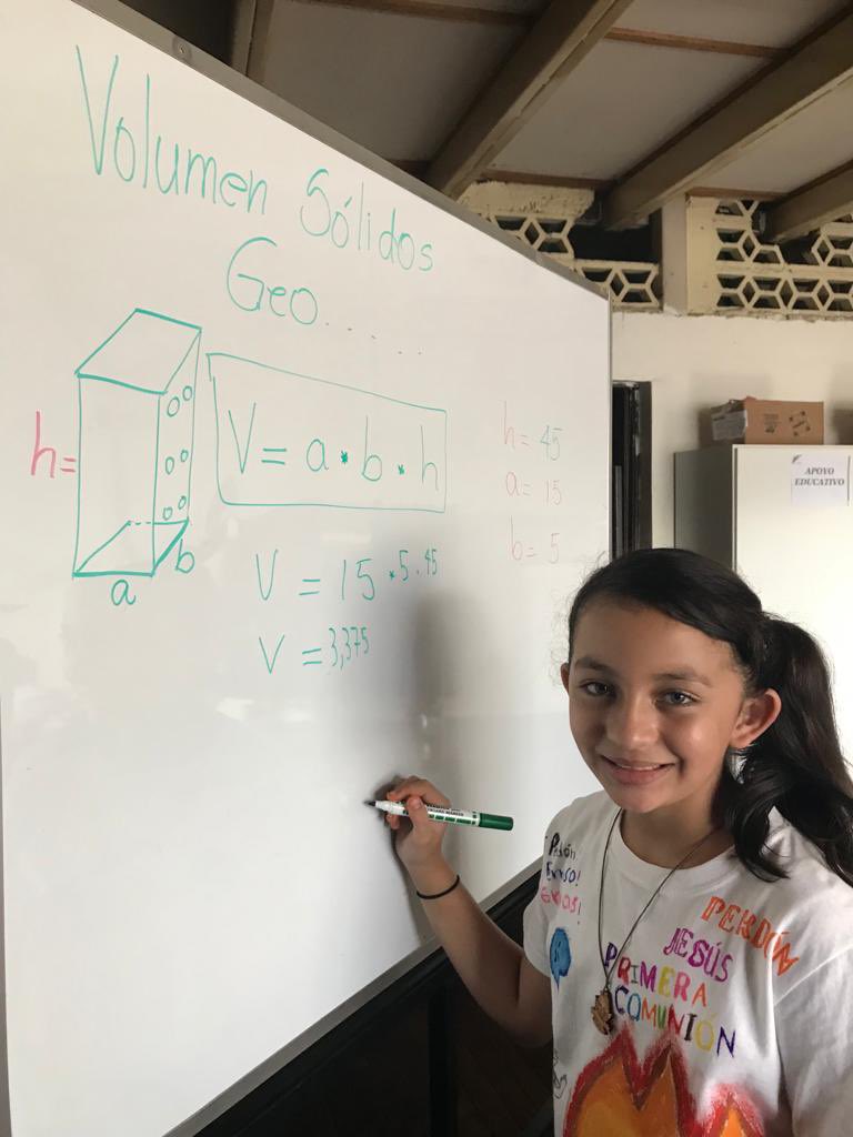 FundaVida's tweet photo. Este es el grupo de niñas que forma parte del proyecto Be All You can Be: Módulos de formación STEAM para niñas. Una iniciativa que se ha hecho realidad gracias al apoyo y la confianza brindada por parte del programa de ayuda directa de @AusEmbMex. https://t.co/qEeQDHmH7H