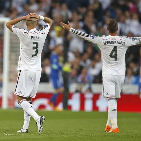 Necip’in kramponlarını zamanında Pepe’ye taşıttığını düşününce kimse Ramos Beşiktaş’a gelmez diyemiyor :)