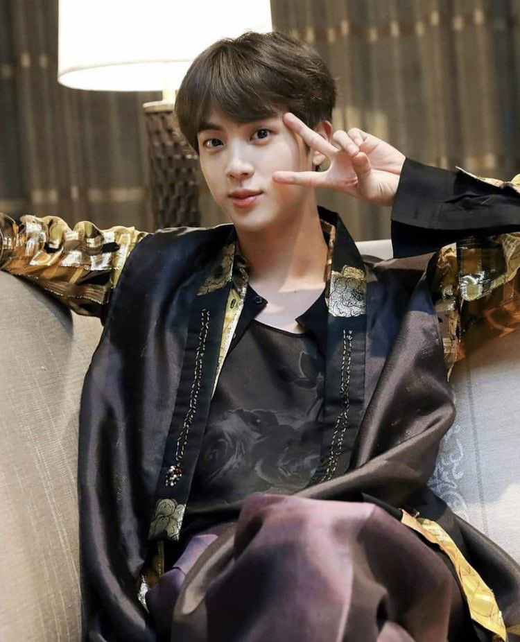 jinmoon1234's tweet photo. 50rt
Reply with 🏷

I vote #JIN from #BTS for #TOP100KPOPVOCALISTS
@TOP100KPOP https://t.co/999yKga2v9