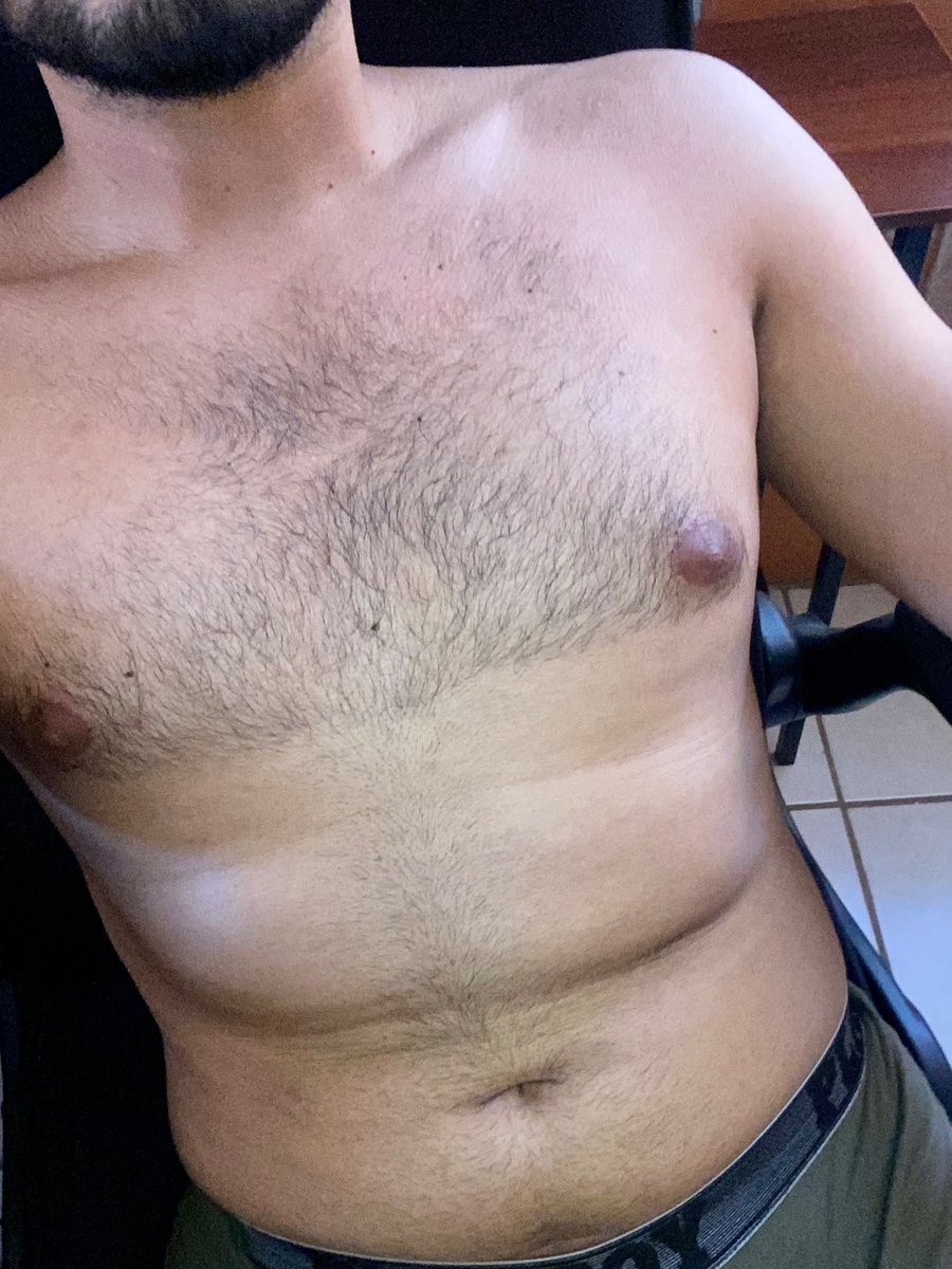 Gaspar9412's tweet photo. 34 grados en Morelia me tienen así 🐷🔥 https://t.co/CWzjS6vbTL