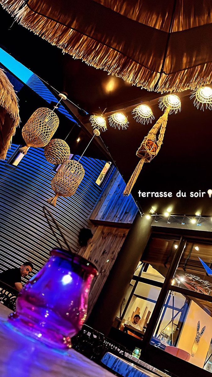 L_ANE_ESTHER's tweet photo. Ambiance terrasse ombragée #chill #lounge #Lorient #lanester #larmor #lomener #guidel #kerpont https://t.co/fZ34eeUATP