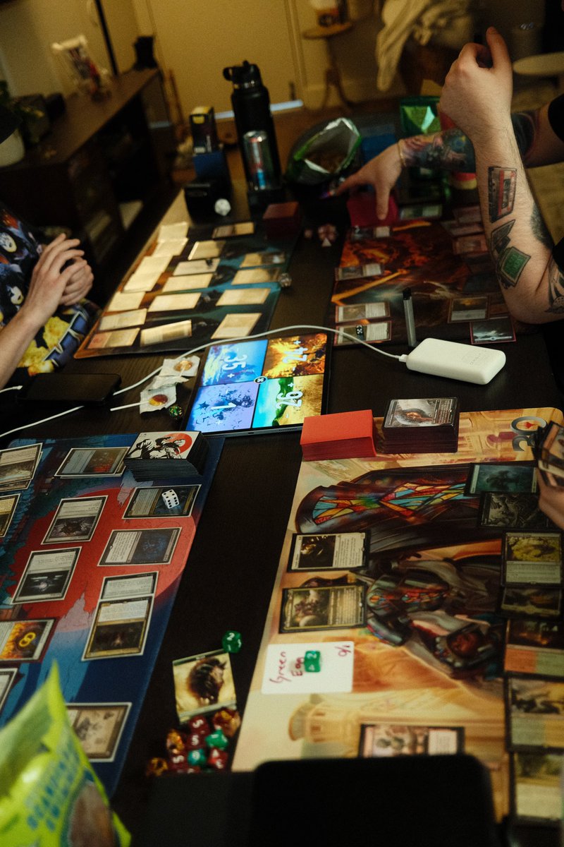 PinkImpulsee's tweet photo. Can you really beat magic the gathering + lord of the rings nights?? Nope. That is the answer. 

#MagicTheGathering #lordoftherings #mtg #lotr https://t.co/H1kFZcYRHc