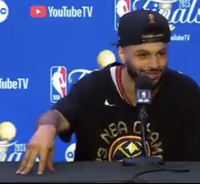 @BobbyMlRE Every time a player does this hand thing on the podium, they’re about to summon a twitter shitstorm