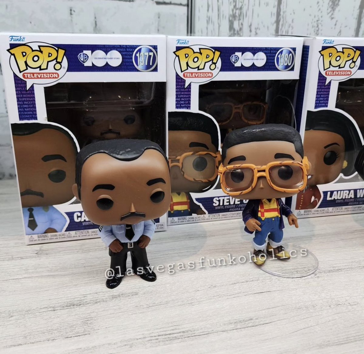 funkofinderz's tweet photo. Sneak peek at Family Matters Funko Pop! Vinyl. Coming soon! Thanks @LVFunkoholics. #FamilyMatters #Funko #FunkoPop https://t.co/1vc42BYE15