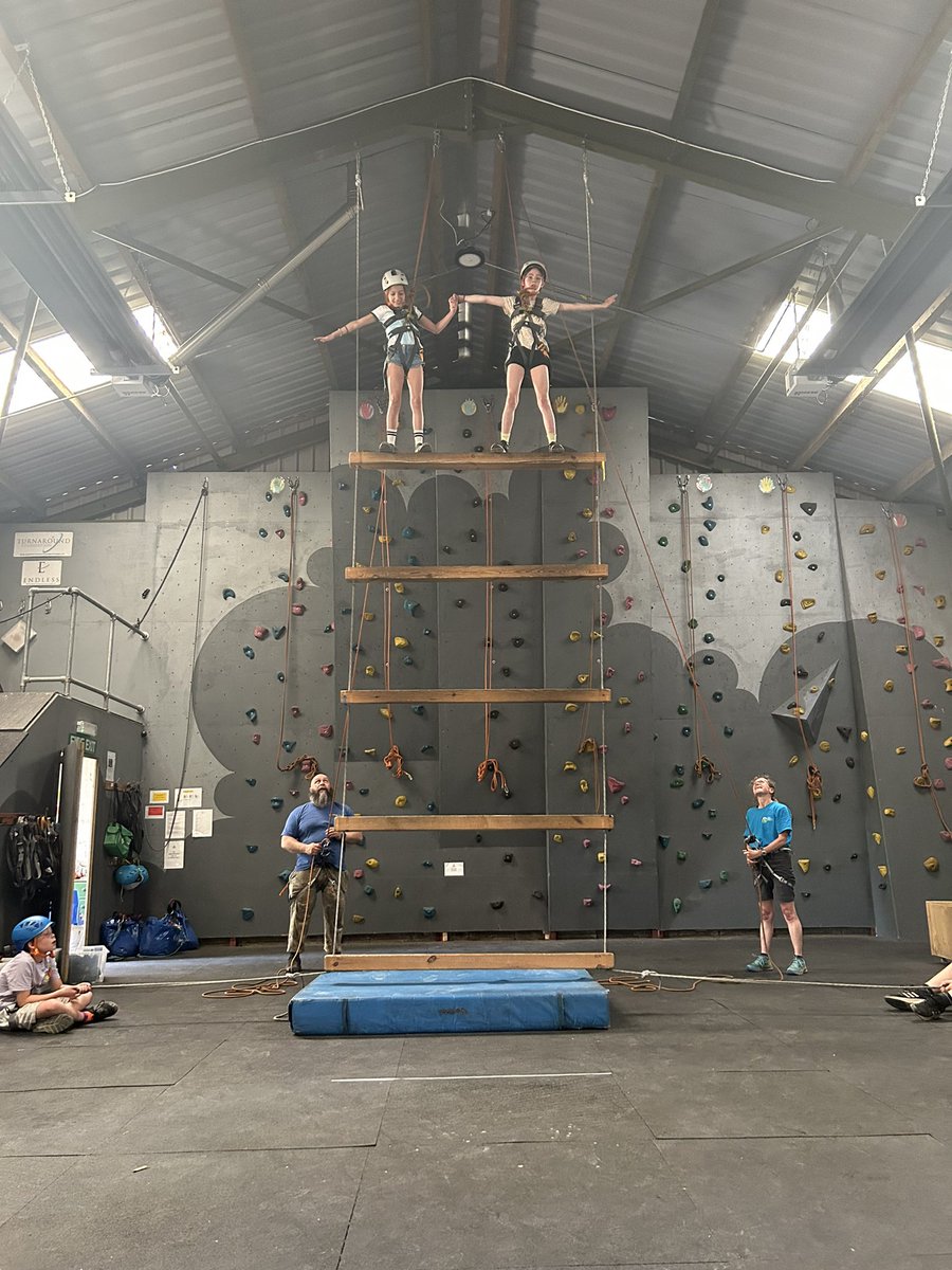 This afternoon red and green group had an amazing time on the indoor climbing wall and Jacob’s ladder 🪜🧗‍♀️