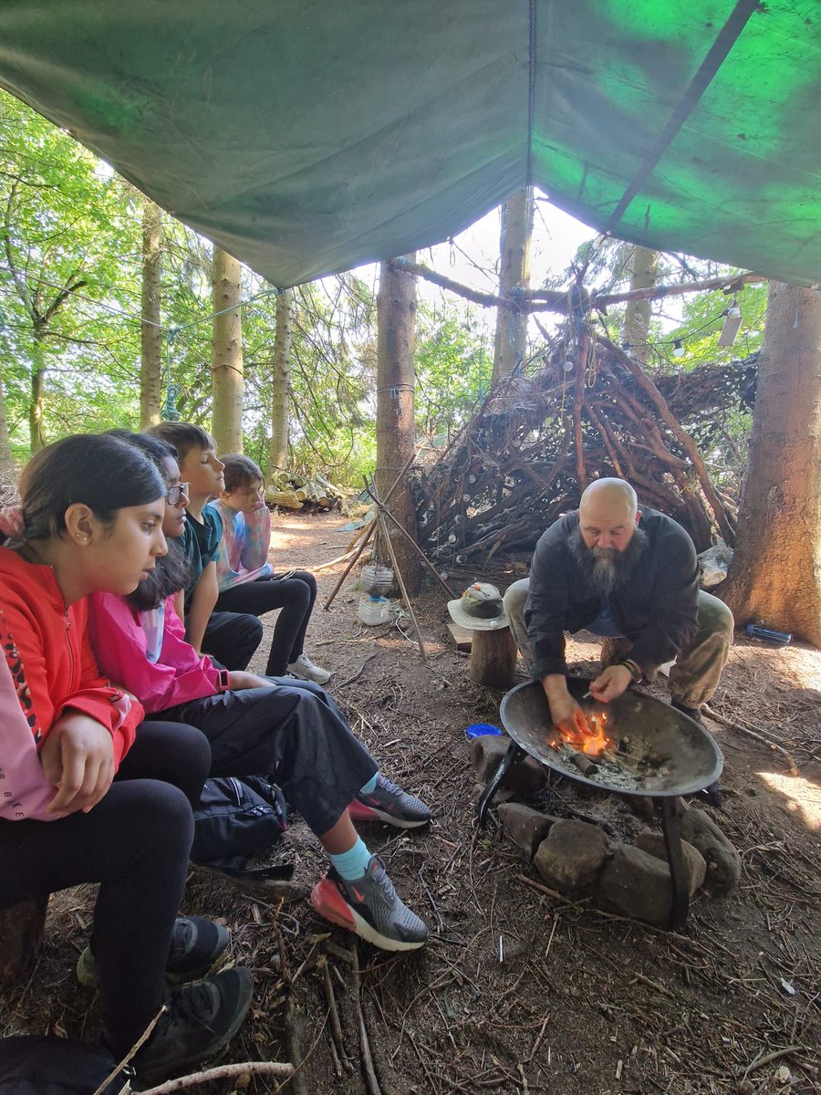 MissGJackson1's tweet photo. Yellow and blue group spent this morning’s bushcraft session learning how to light a fire and make mini beast hotels! 🪰🔥 https://t.co/uWo0frq2lG
