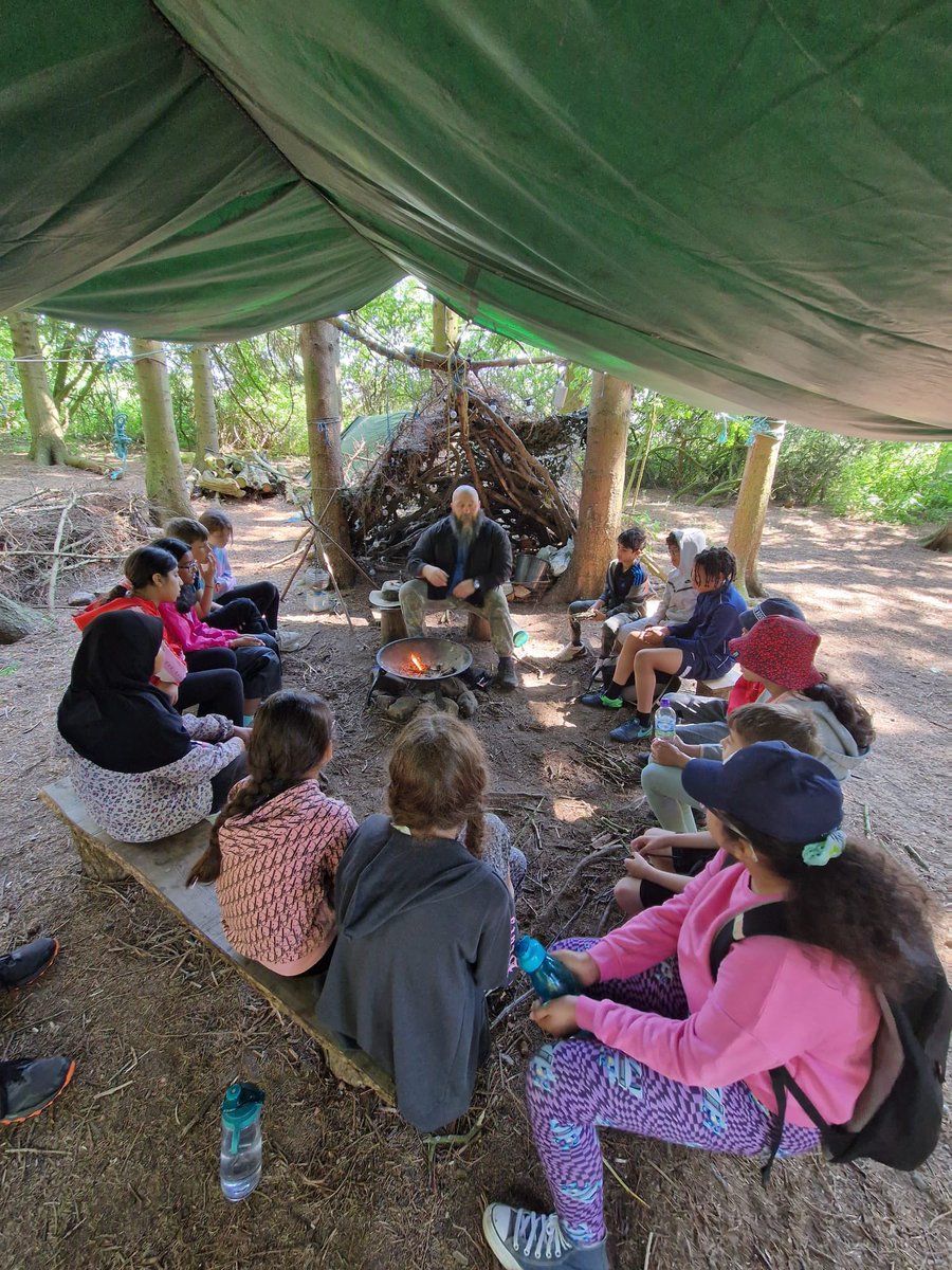 MissGJackson1's tweet photo. Yellow and blue group spent this morning’s bushcraft session learning how to light a fire and make mini beast hotels! 🪰🔥 https://t.co/uWo0frq2lG