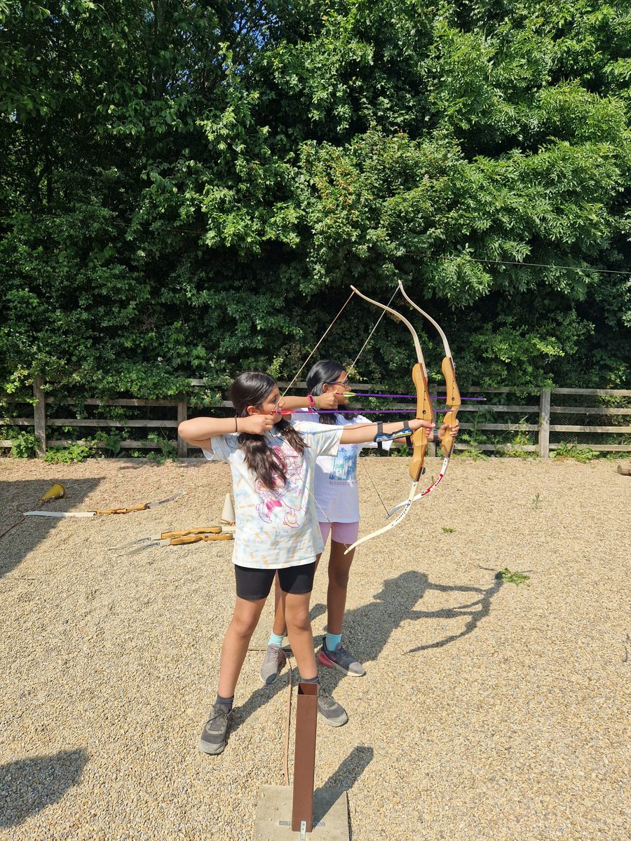 Blue group loved their archery session outside in the sunshine this afternoon! 🏹