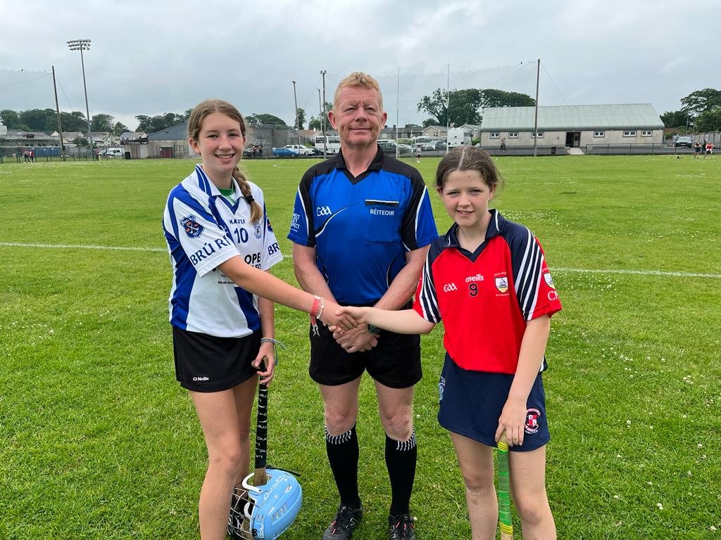 LimerickGAAzine's tweet photo. Unsung heroes of Cumann na mBunscol are the Referees who ensure our games run  smoothly. Daniel and Seán did excellent work today. Míle buíochas.  @AllianzIreland #Allianz https://t.co/ZlndCS6sxt