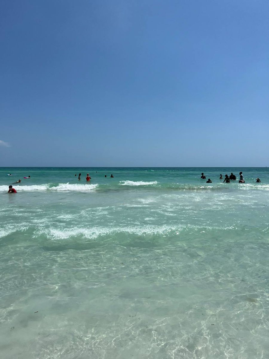 Lemon_0318's tweet photo. I also miss the food and the hospitality of the locals. Every time I think back to the good times in Florida Beach, I feel nostalgia and nostalgia. Hope to be able to return to that beautiful place again soon for an unforgettable holiday with family and friends! https://t.co/tAZypq2IAi