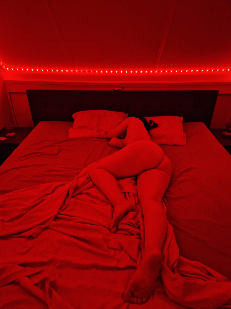 axxxioncouple's tweet photo. What do you think of our new master bedroom? #putontheredlight #redlight #newhome finally all set for some new content... To be continued! #spreadthelove https://t.co/7lcW3L7vJ7