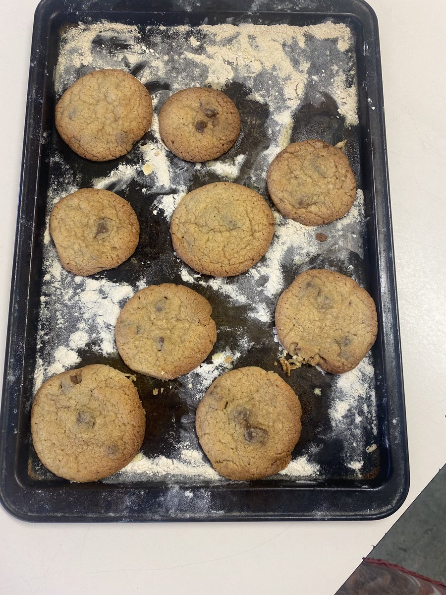 ardhomeec's tweet photo. S2’s have been baking cookies 🍪
Any S2’s left to cook this week please remember a tub to take your cookies home! https://t.co/TYHXrGlikV