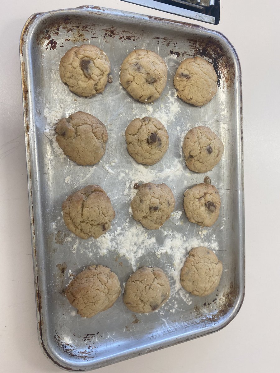 ardhomeec's tweet photo. S2’s have been baking cookies 🍪
Any S2’s left to cook this week please remember a tub to take your cookies home! https://t.co/TYHXrGlikV