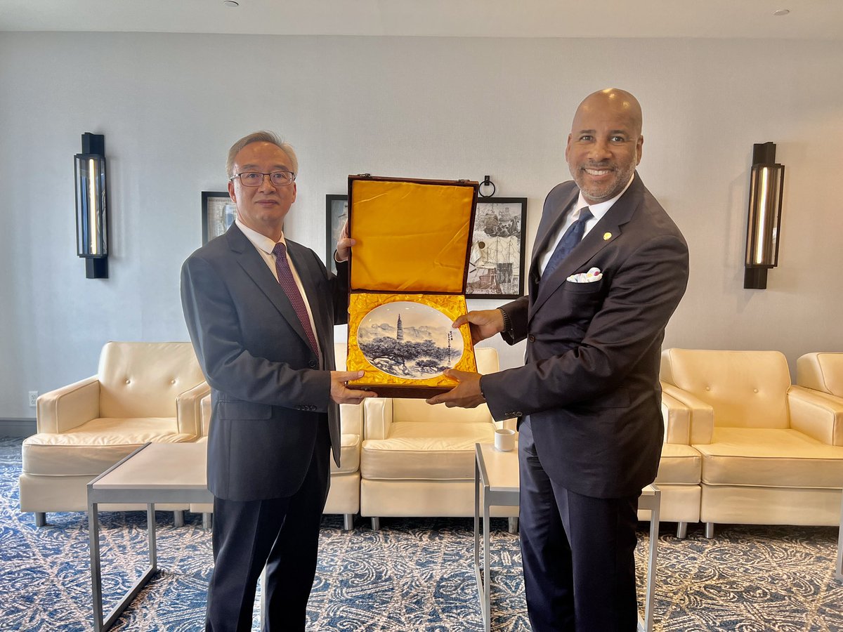 What an incredible experience at the Hangzhou Culture and Tourism  Roadshow in East Boston yesterday with <a href="/LydiaMEdwards/">Lydia Edwards</a> , <a href="/BordersIV/">John M. Borders IV</a>, <a href="/Mott1103/">Martha Sheridan (she/her)</a> for having the privilege of immersing ourselves in the vibrant culture and mesmerizing beauty of our <a href="/SisterCitiesInt/">Sister Cities International</a> Hangzhou.