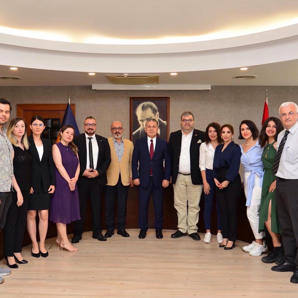 cagkariyer_'s tweet photo. Çağ Kariyer Merkezi olarak “Kariyer Mersin” projesi kapsamında Mersin Büyükşehir Belediyesi Kariyer Merkezi ve diğer paydaş üniversitelerimizle birlikte Mersin Üniversitesi Rektörü Sayın Prof. Dr. Erol Yaşar’ı ziyaret ettik. https://t.co/7qMn0taAXQ